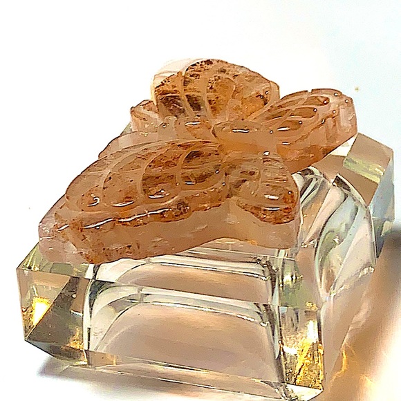 BUTTERFLY FIRE QUARTZ CARVED CRYSTAL HEALING STONE NEW - Picture 7 of 8